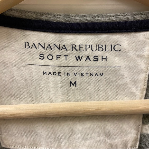 Men’s Banana Republic Striped T-shirt - Picture 3 of 3